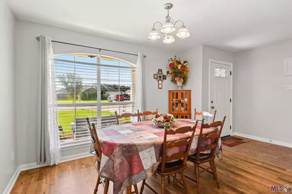 26589 PARKWOOD DR, Denham Springs, LA 70726