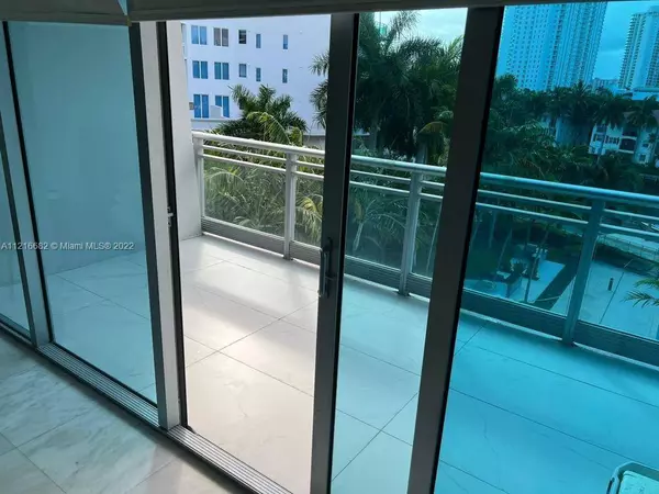 2950 NE 188th St #345, Aventura, FL 33180