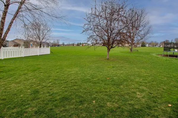 2523 Ocarina DR, Sauk Rapids, MN 56379