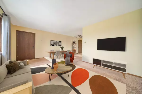 15715 Tiffany Drive #3B, Orland Park, IL 60462