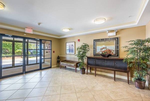 318 Rindge Avenue #112, Cambridge, MA 02140