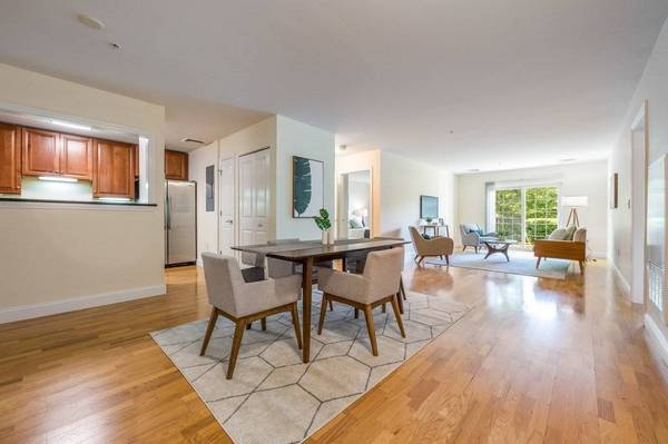 318 Rindge Avenue #112, Cambridge, MA 02140