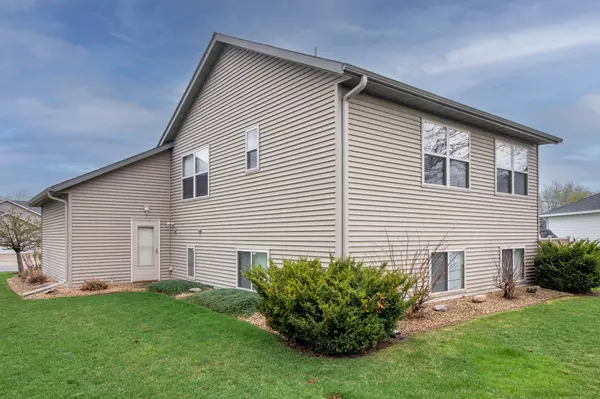 2523 Ocarina DR, Sauk Rapids, MN 56379