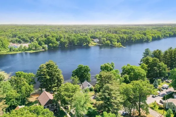 18 Taylor St, Georgetown, MA 01833