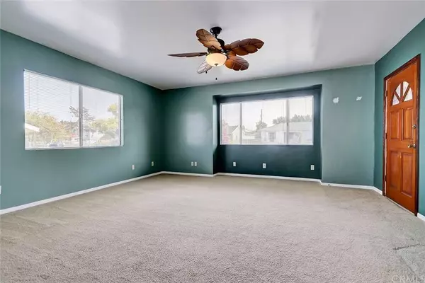 2405 Hawkins AVE, Redondo Beach, CA 90278