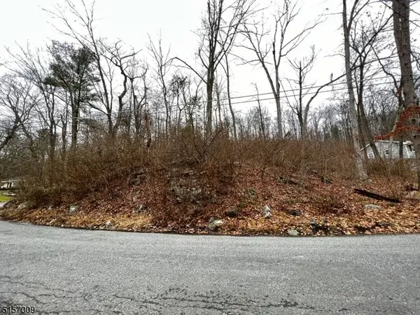 43 Hemlock Ave, Andover Twp., NJ 07860