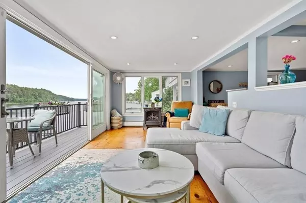 391 Main Street, Amesbury, MA 01913