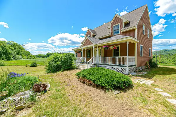 946 Nh Route 132 N, New Hampton, NH 03256