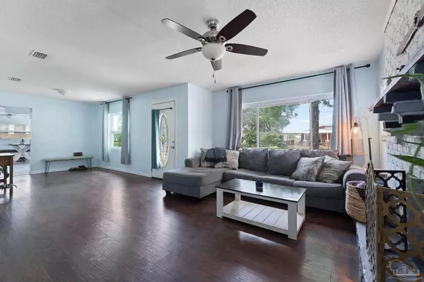 1760 W Government St