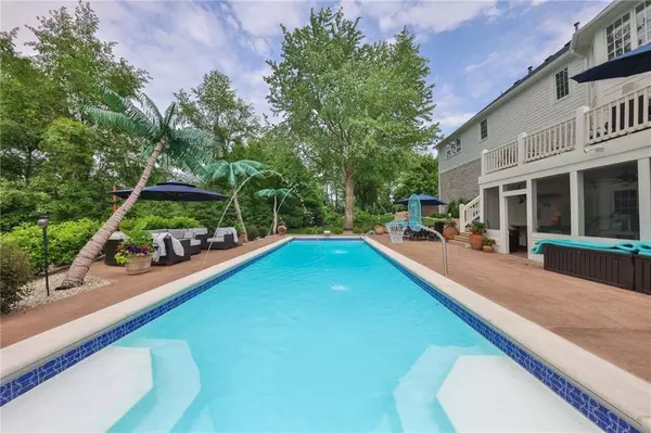 10582 AERONCA LN, Fishers, IN 46055