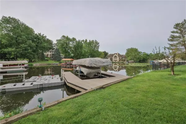 9715 GULFSTREAM DR, Fishers, IN 46037