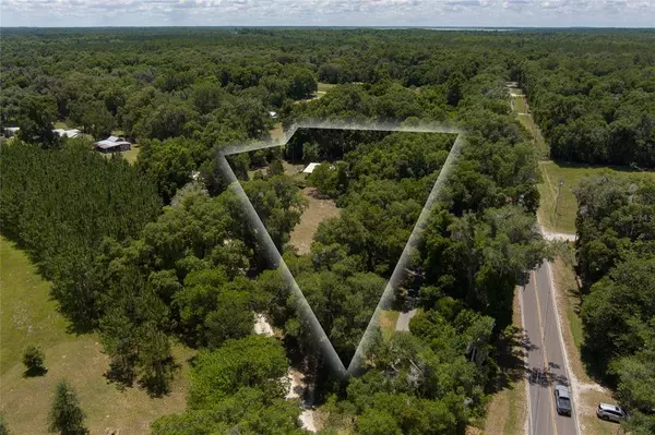 9215 SE COUNTY ROAD 2082, Gainesville, FL 32641