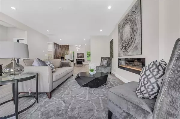 90 Mckown RD, Fayetteville, GA 30214