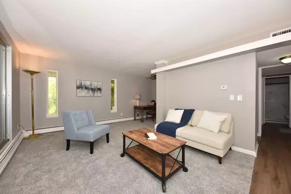 11946 W Mill Rd Unit 19, Milwaukee, WI 53225