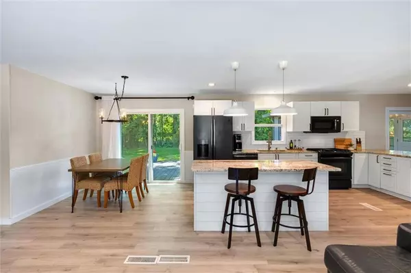 4401 Clover DR, Indianapolis, IN 46228