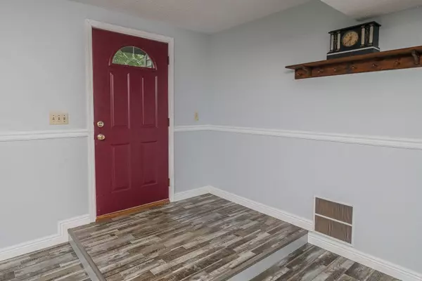 1820 W Valley View Drive, Ellettsville, IN 47429-9487