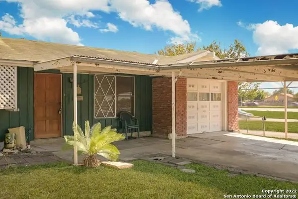 190 BROOKSHIRE DR, San Antonio, TX 78227