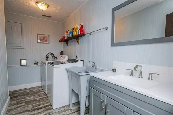 1820 W Valley View DR, Ellettsville, IN 47429