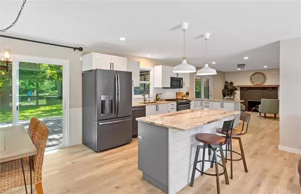 4401 Clover DR, Indianapolis, IN 46228