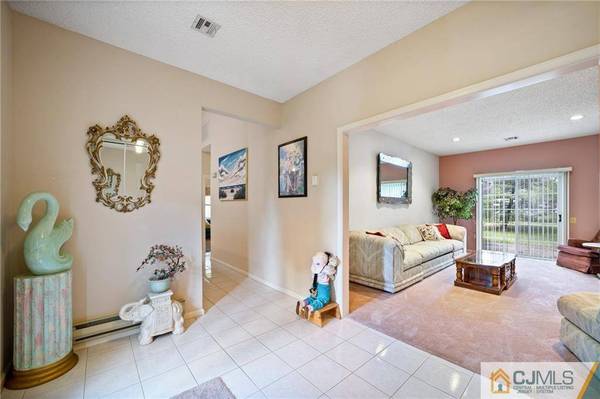 580A Madison DR, Monroe, NJ 08831