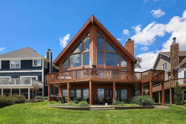 38379 N Drexel BLVD, Antioch, IL 60002