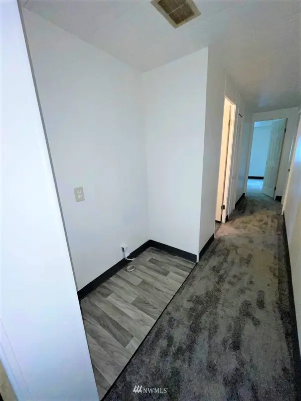 22610 109th PL SE, Kent, WA 98031