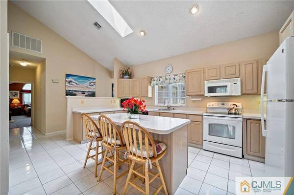 580A Madison DR, Monroe, NJ 08831
