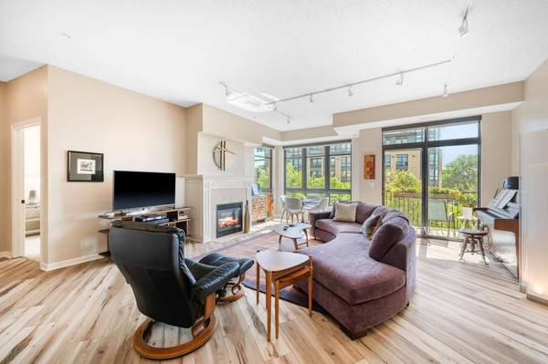 3709 Grand WAY #316, Saint Louis Park, MN 55416