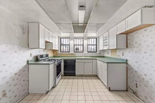 4505 R L Shoemaker Drive, El Paso, TX 79924