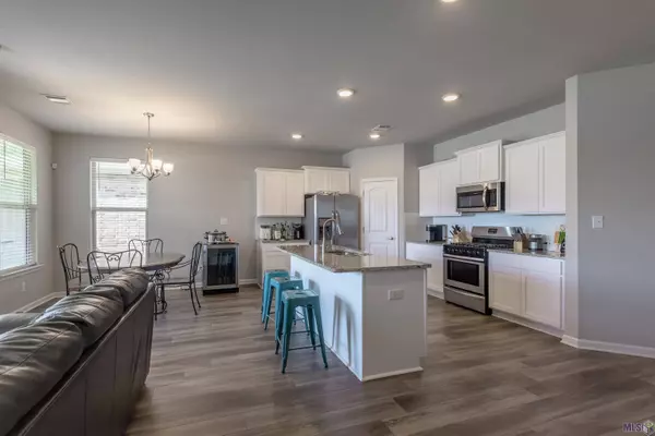 1133 FOXTAIL DR, Baton Rouge, LA 70820