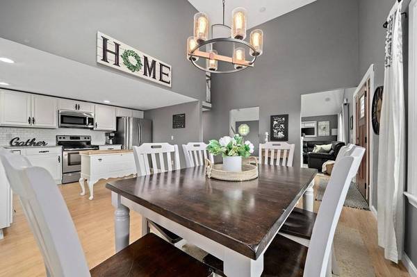 4 Andzac Way, Plymouth, MA 02360