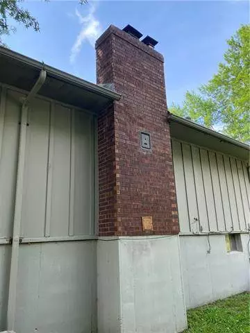 307 SW 6th Street TER, Blue Springs, MO 64014