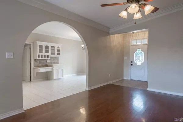 17160 FOUNTAINBLEAU DR, Prairieville, LA 70769