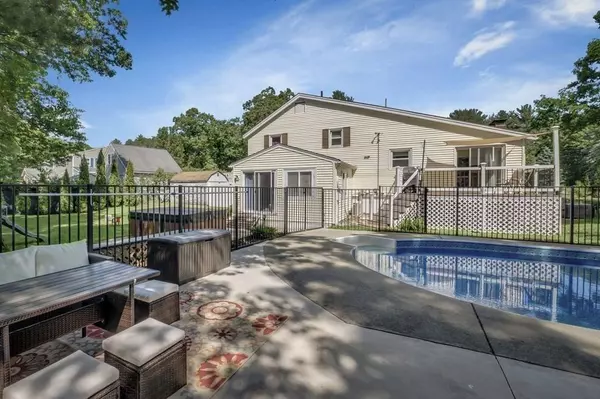 35 Old Jacobs Rd, Georgetown, MA 01833