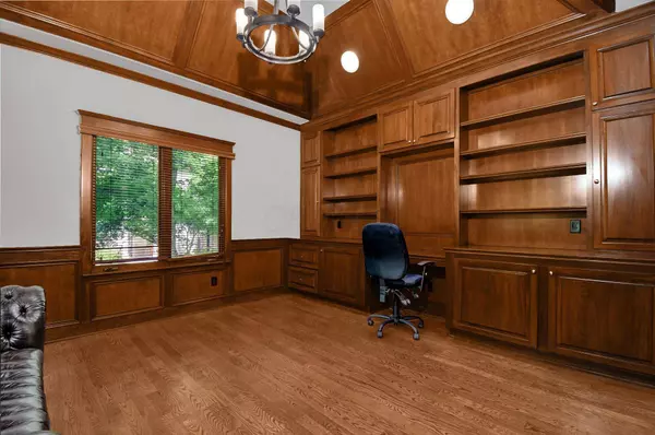 774 Riverbend Avenue, Powell, OH 43065