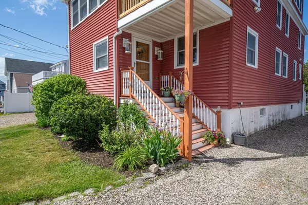 42 Nudd AVE, Hampton, NH 03842