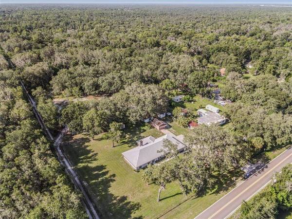 4504 LITHIA SPRINGS RD, Lithia, FL 33547