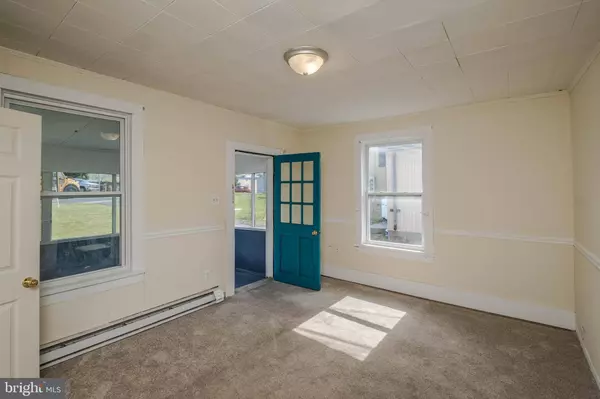 536 MANASSAS ST, Front Royal, VA 22630