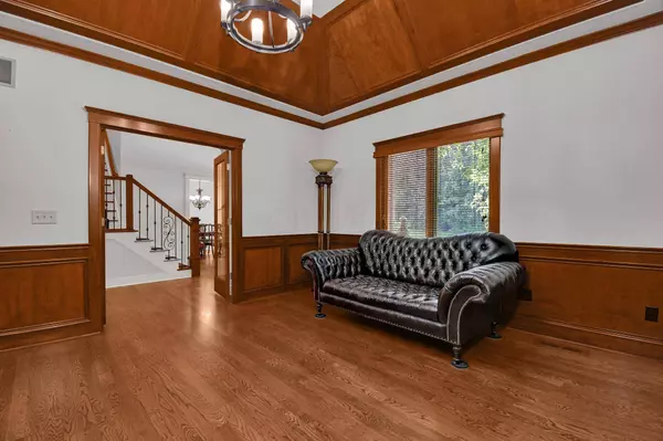 774 Riverbend Avenue, Powell, OH 43065