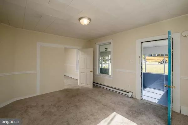 536 MANASSAS ST, Front Royal, VA 22630