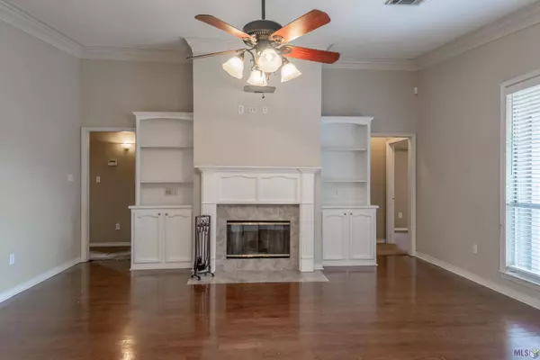 17160 FOUNTAINBLEAU DR, Prairieville, LA 70769