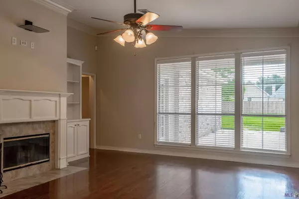 17160 FOUNTAINBLEAU DR, Prairieville, LA 70769