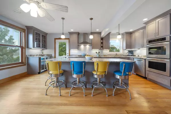 42 Nudd AVE, Hampton, NH 03842