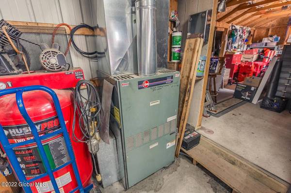 218 Chapman DR, Amsterdam, NY 12010