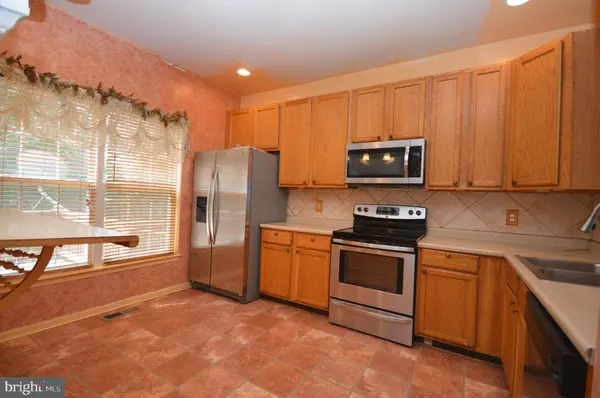 36 HIGHLAND CIR, Newark, DE 19713