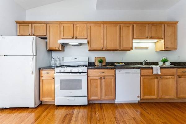 41 Lowell Street #41, Somerville, MA 02143