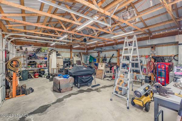 218 Chapman DR, Amsterdam, NY 12010