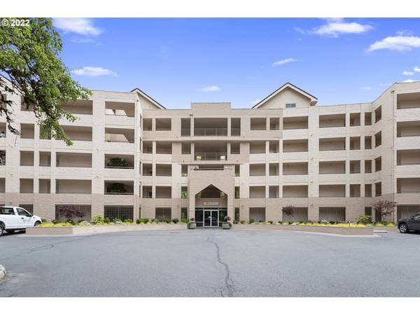 6605 W BURNSIDE RD 134, Portland, OR 97210