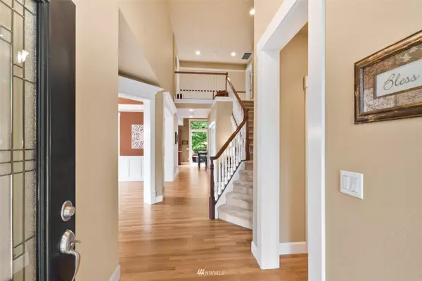 2103 10th Street Pl SW, Puyallup, WA 98371