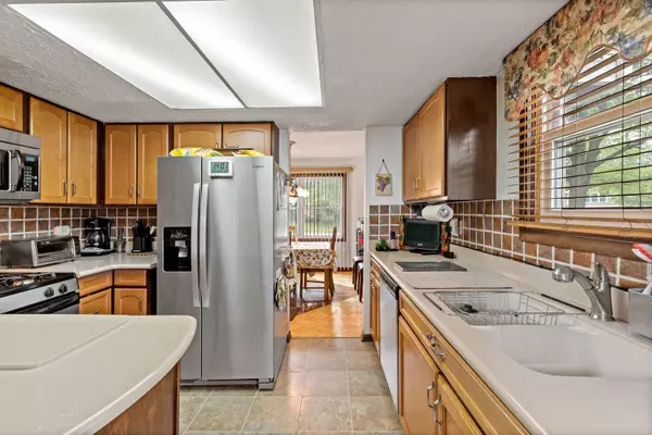 22528 Latonia LN, Richton Park, IL 60471